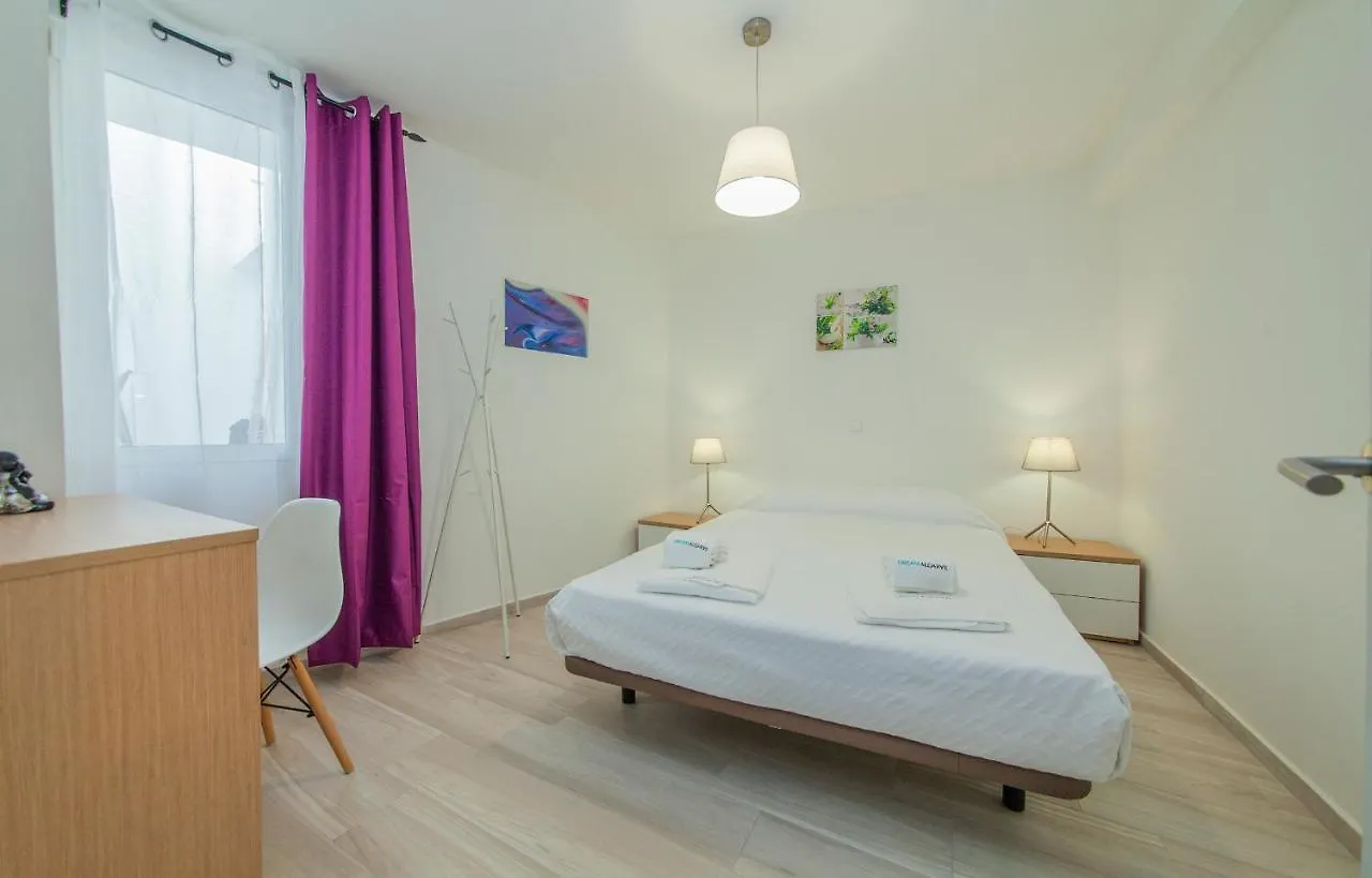 B21 - Oliveira Cozy Flat Apartment Lagos