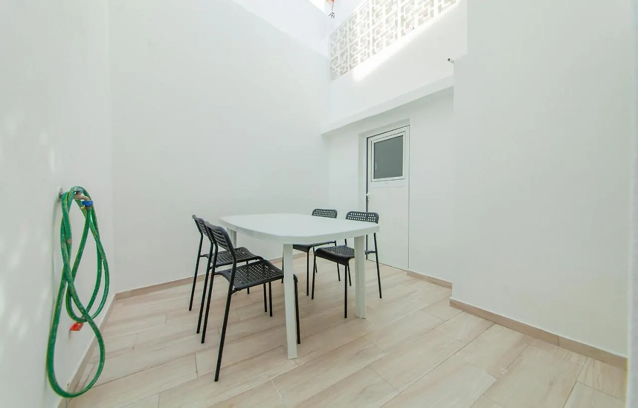 B21 - Oliveira Cozy Flat Apartment Lagos 0*,  Portugal