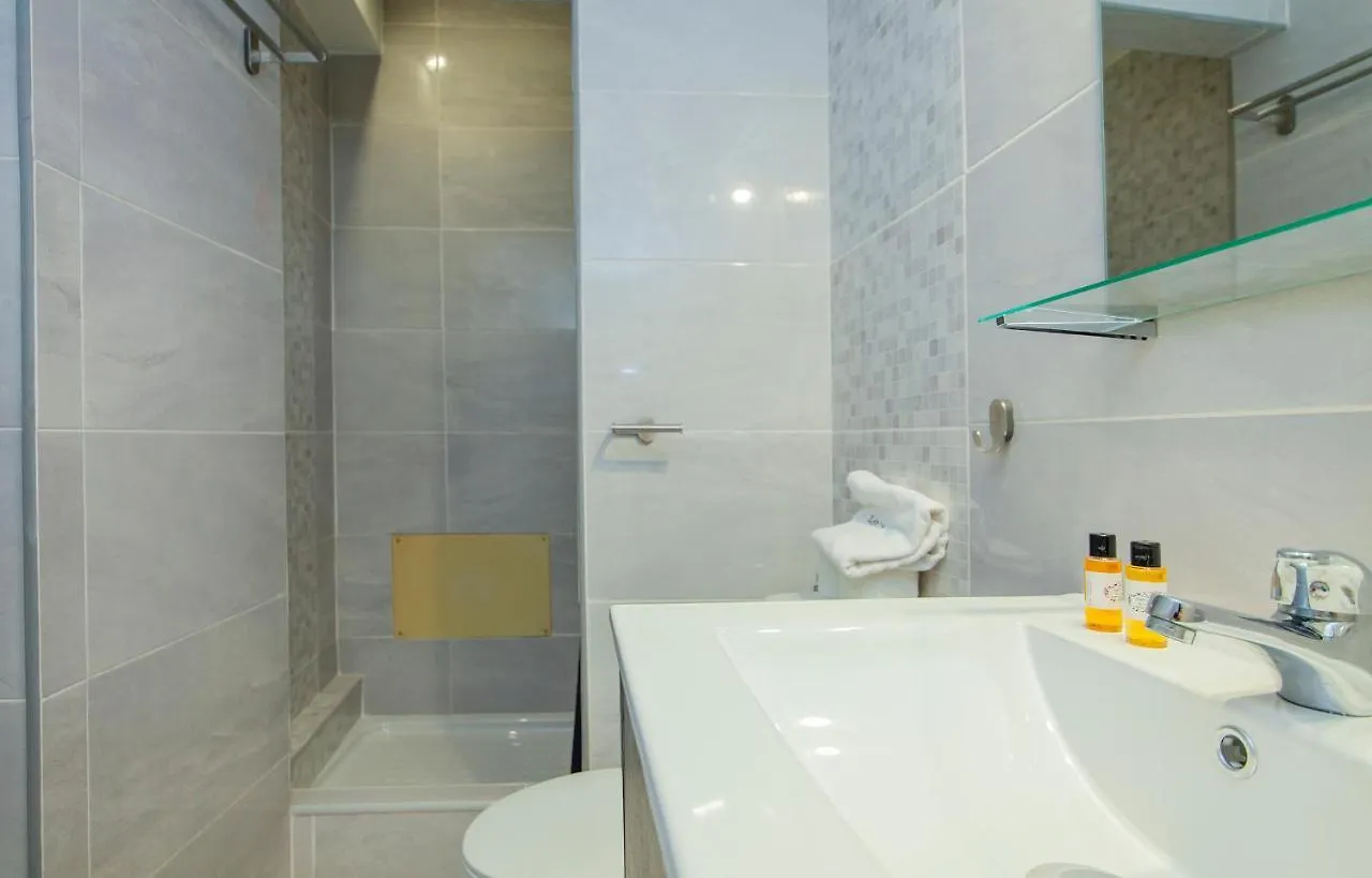B21 - Oliveira Cozy Flat Apartment Lagos