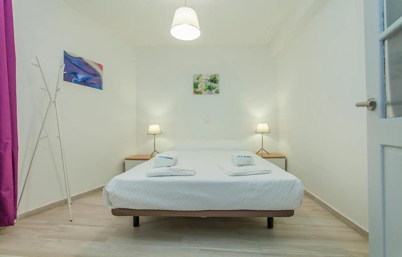 B21 - Oliveira Cozy Flat Apartment Lagos